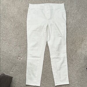 Elegant White Ankle Pants for Women
